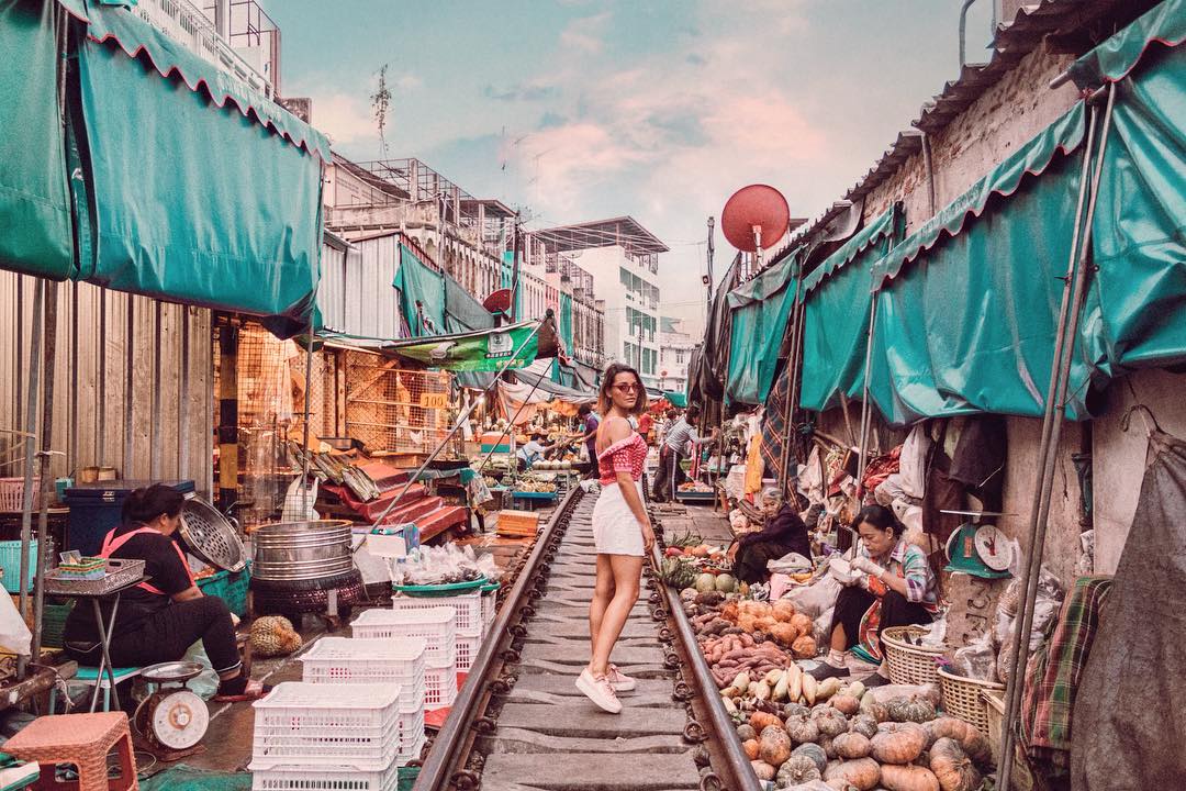 Capture the vibrant beauty of Mae Klong in the dry season